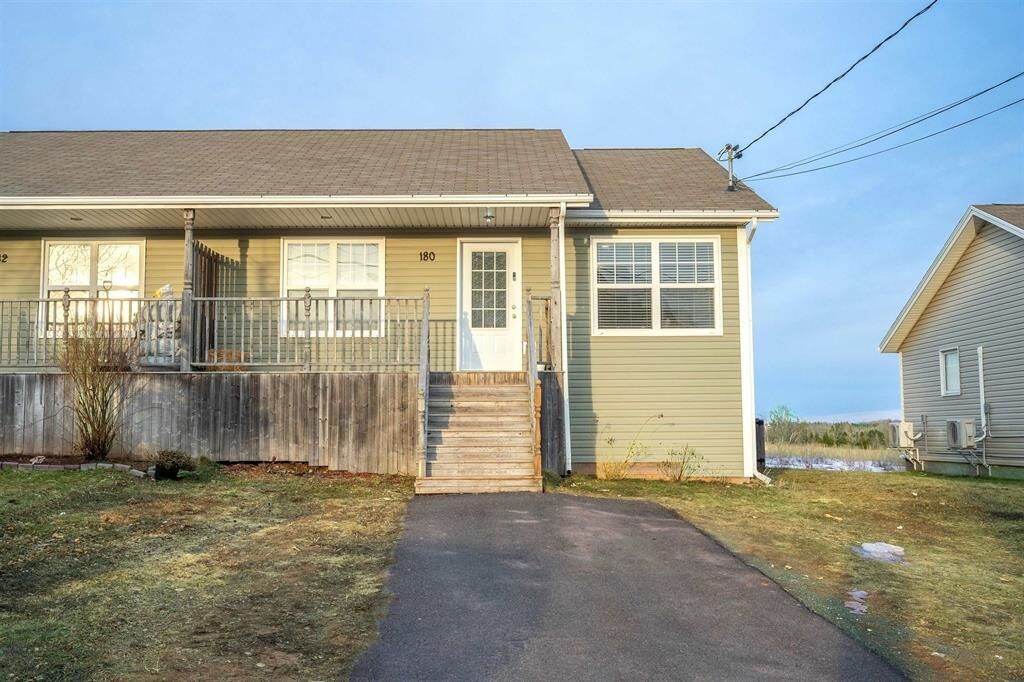 Property Photo:  180 Norwood Road  PE C1A 0E1 