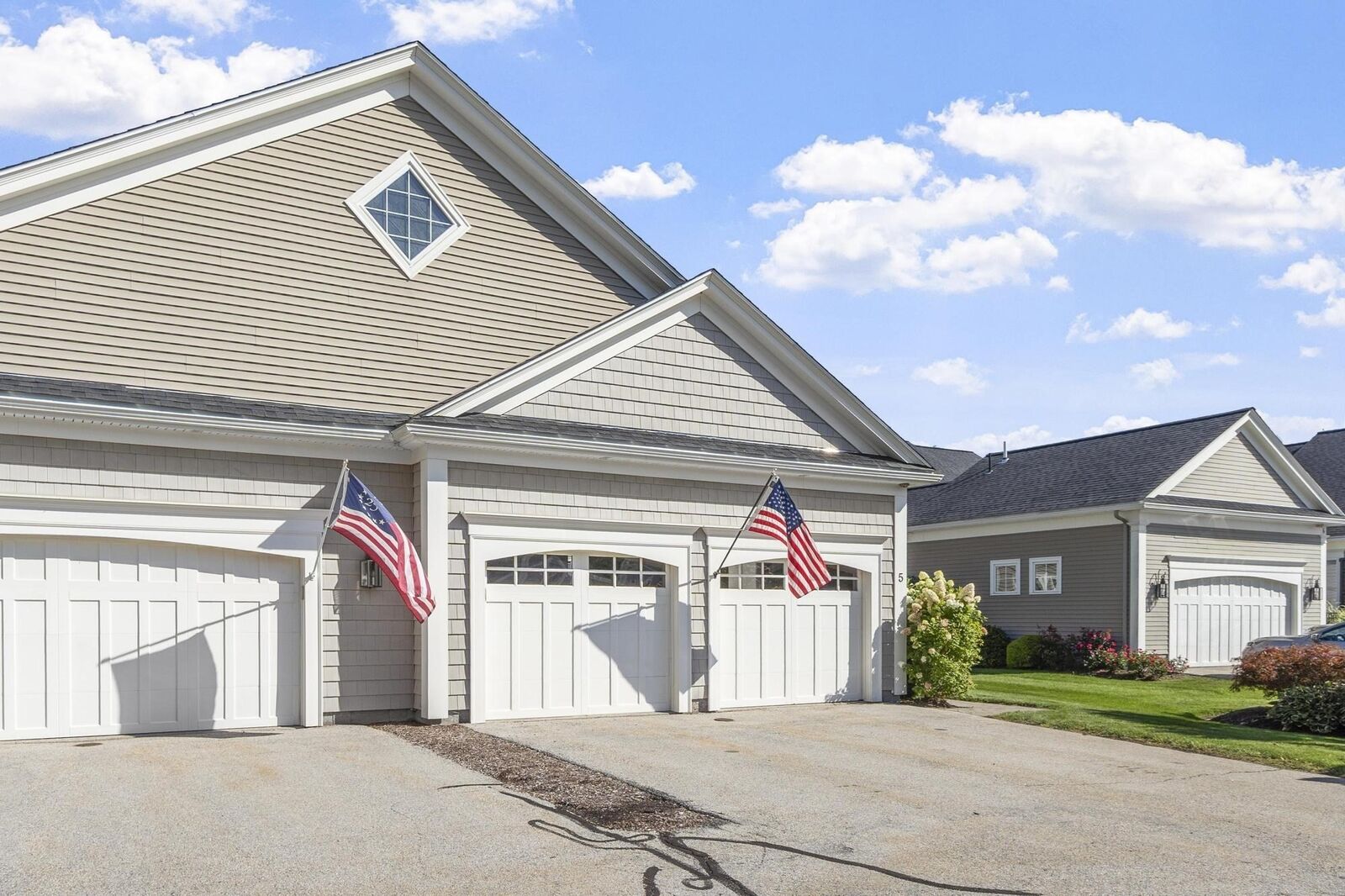 Property Photo:  5 Lydia's Way 5  MA 01532 