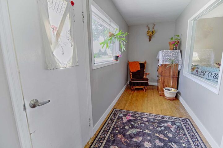 Property Photo:  210 7 Street N  AB T0K 2K0 