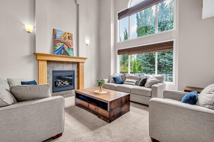 Property Photo:  1062 Tuscany Drive NW  AB T3L 2N8 