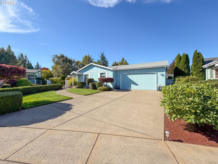 Property Photo:  3220 Crescent Ave 28  OR 97408 