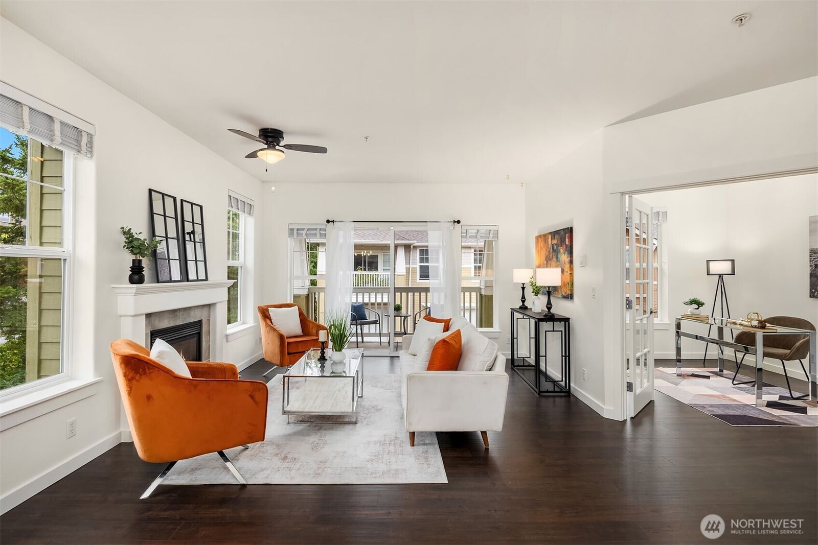 Property Photo: 7709 Fairway Avenue SE 203 WA 98065