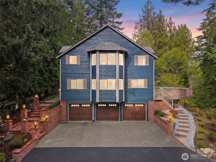 Property Photo:  9502  184th Avenue E  WA 98391 