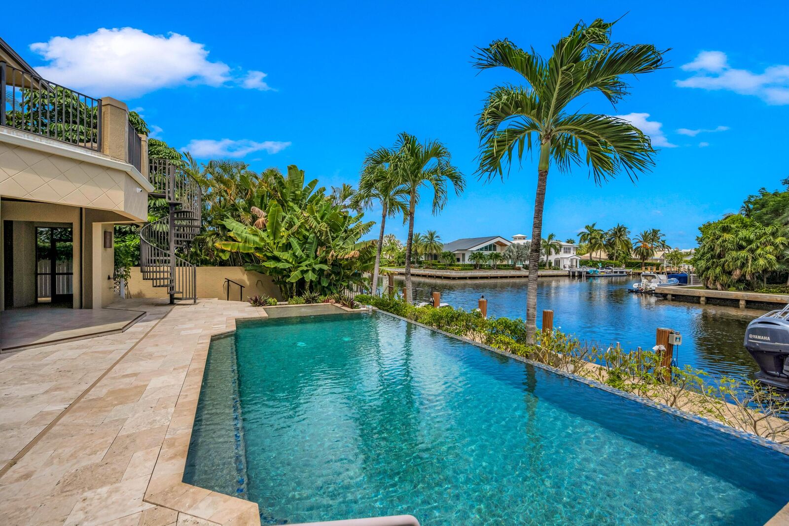 Property Photo:  1900 Marietta Drive  FL 33316 
