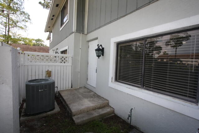 Property Photo:  1141 Goldenrod Road  FL 33414 