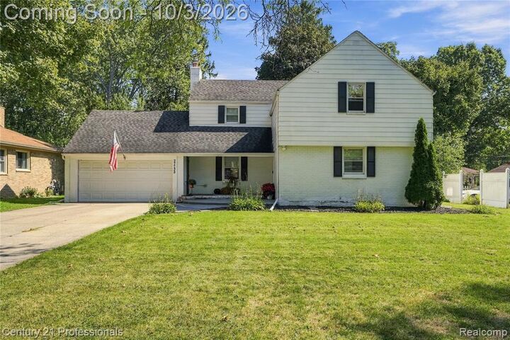 Property Photo:  27738 Lathrup Boulevard  MI 48076 