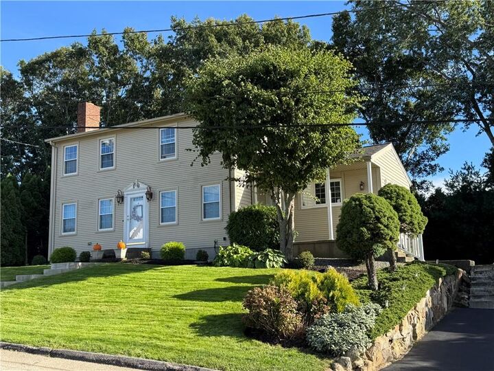 Property Photo:  27 Country View Drive  RI 02919 