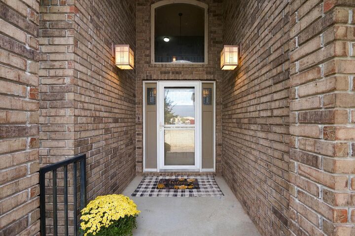 Property Photo:  6915 W Garden Ridge Ct  KS 67205 