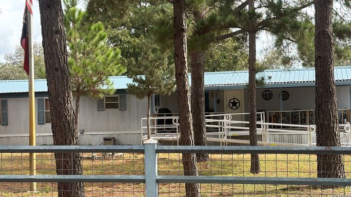 Property Photo: 340 Shorthorn Unit 1 TX 78160