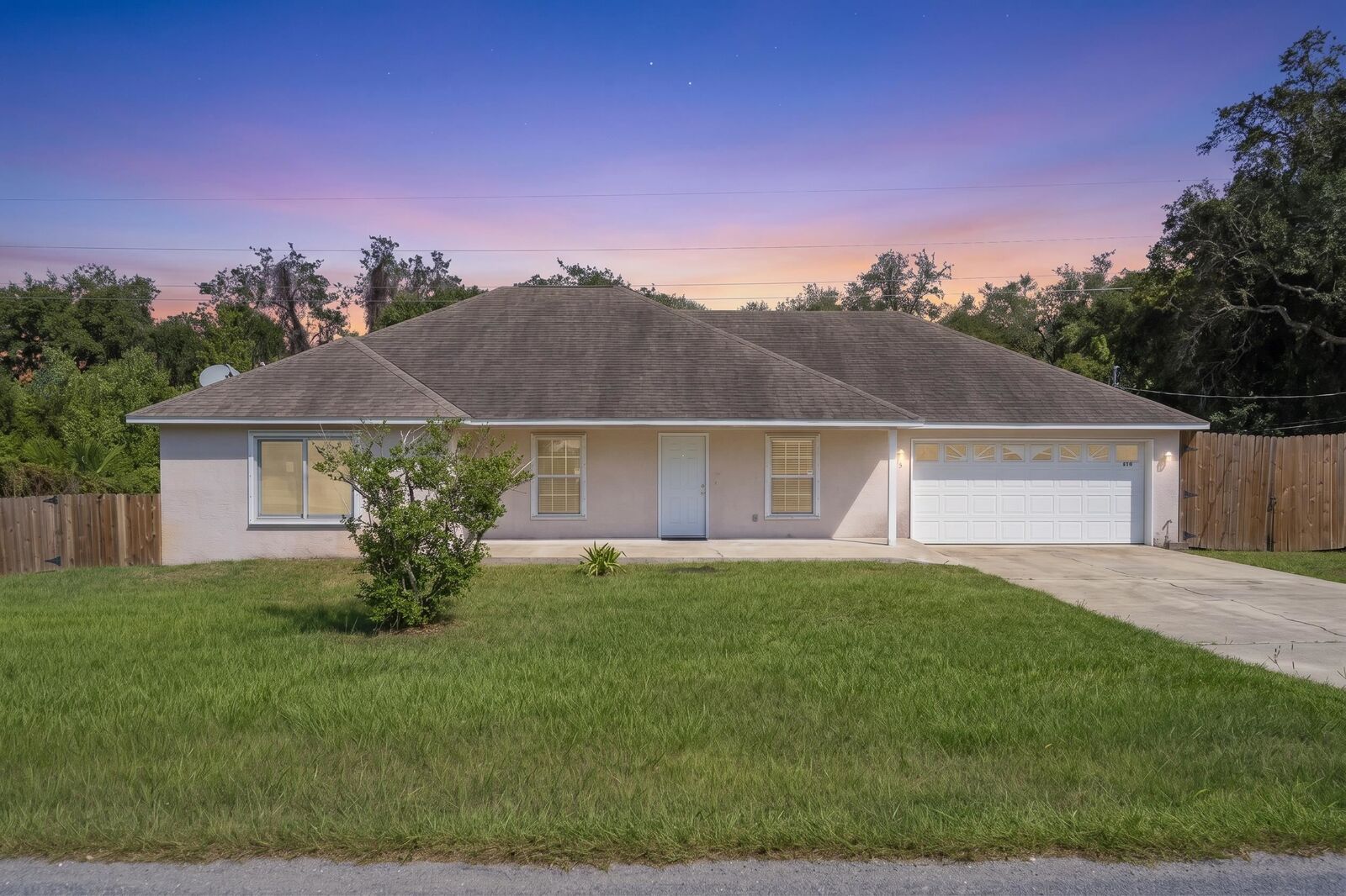 Property Photo:  239 Cornell Rd  FL 32086 