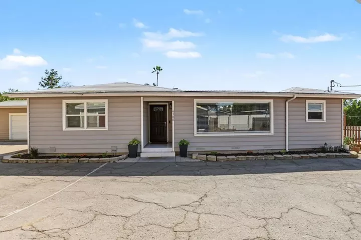 Property Photo: 4135 N Cordoba Ave CA 91977