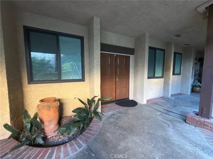 Property Photo:  13214 Moorpark 108  CA 91423 