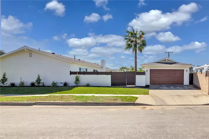 Property Photo:  1629 Sumner  CA 91711 