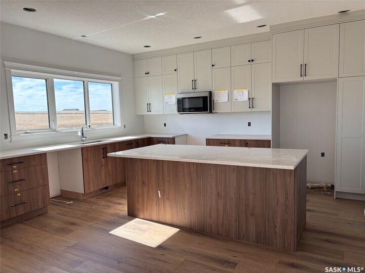 Property Photo: 49 Meadowlark Trail SK S7K 3P3