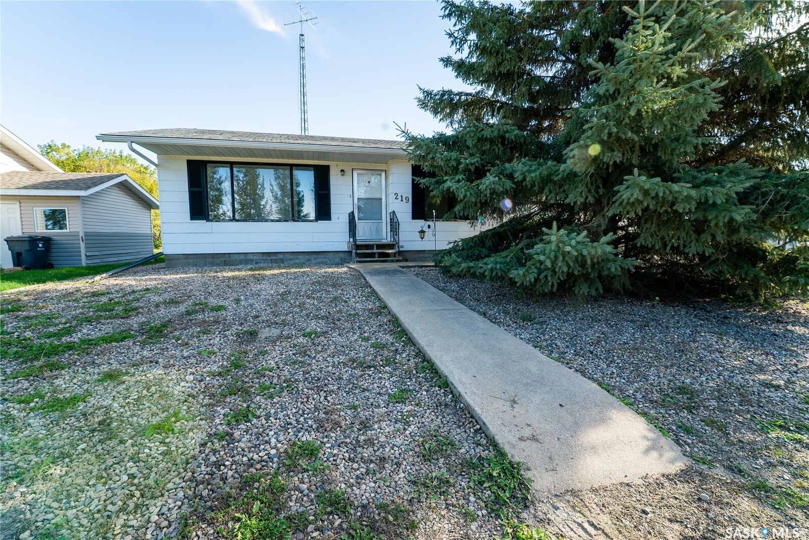 Property Photo: 219 Railway Avenue W SK S0J 0J0