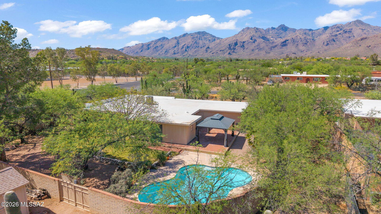 Property Photo: 9070 E Kayenta Drive AZ 85749