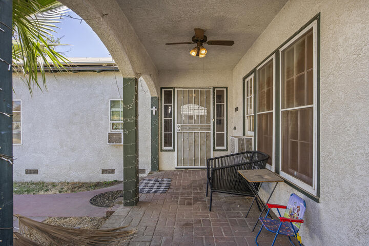 Property Photo: 515 Neville Street CA 93230