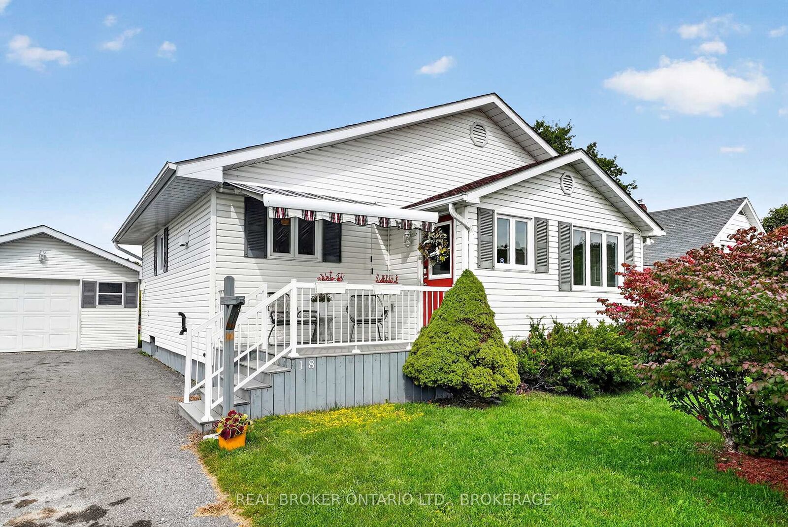 Property Photo:  18 Frost Avenue  ON K0C 1P0 