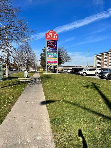 Property Photo:  3237 Bayview Avenue 812  ON M2K 2J7 