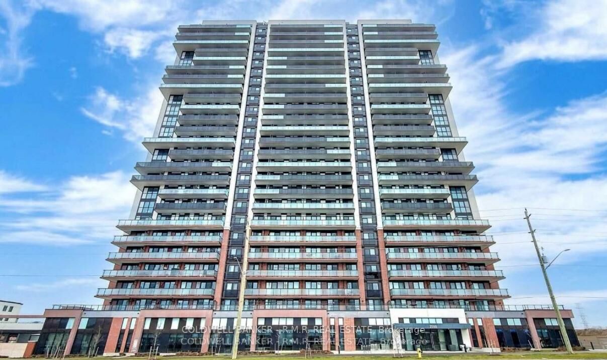 Property Photo:  2550 Simcoe Street N 2304  ON L1N 0R5 
