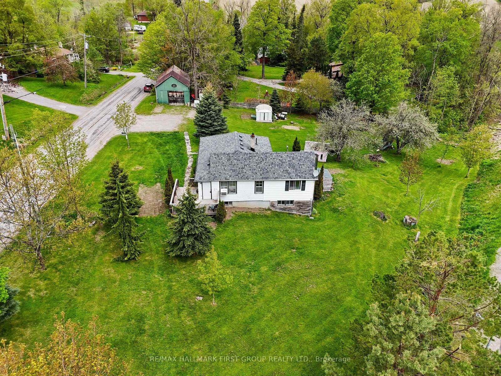 Property Photo:  19 Halstead Road  ON K0K 2X0 