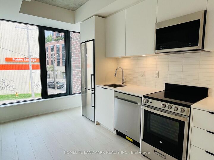 Property Photo:  1 Vine Avenue 2 Floor  ON M6P 0C8 