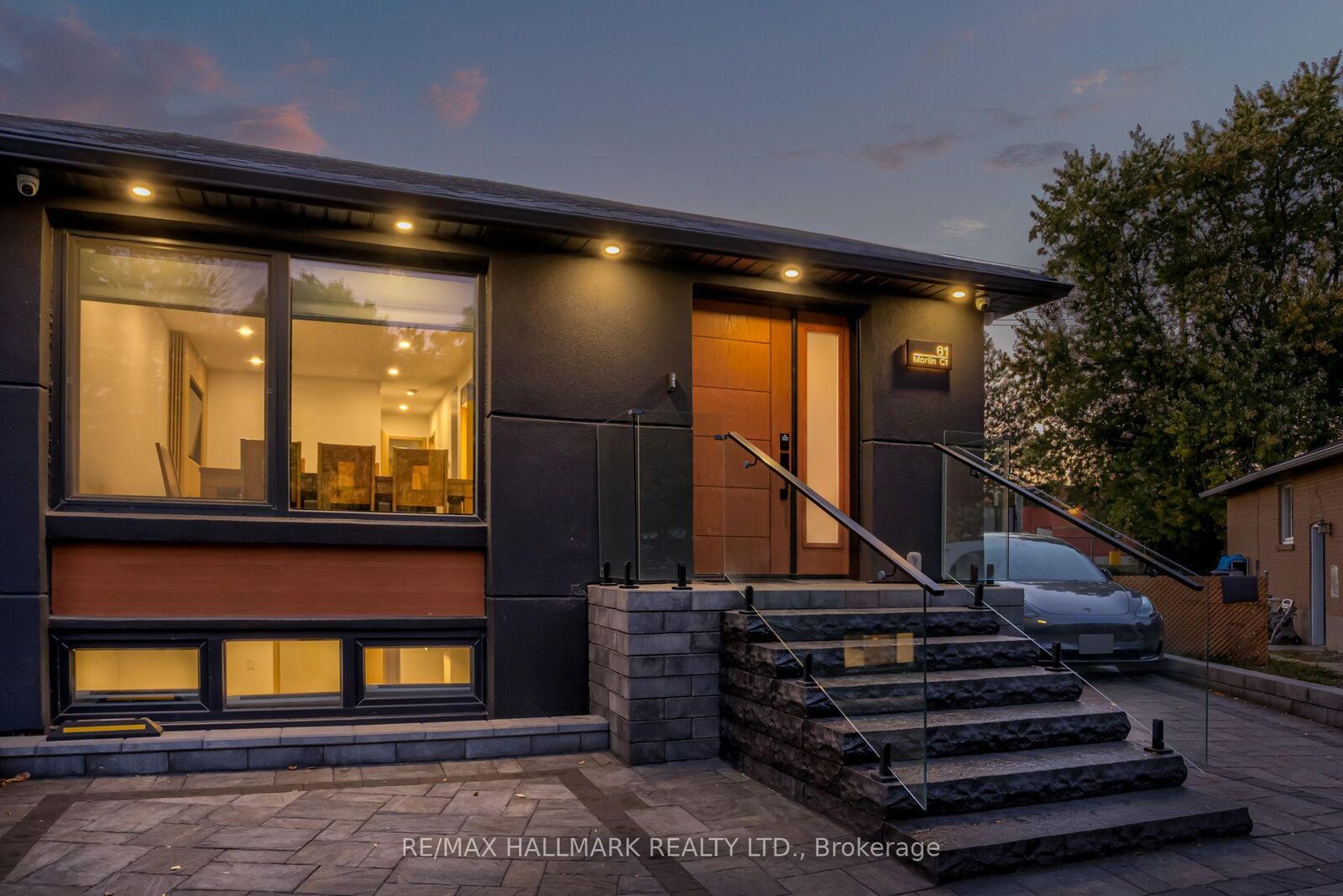 Property Photo:  61 Marlin Court  ON L3Y 2W7 