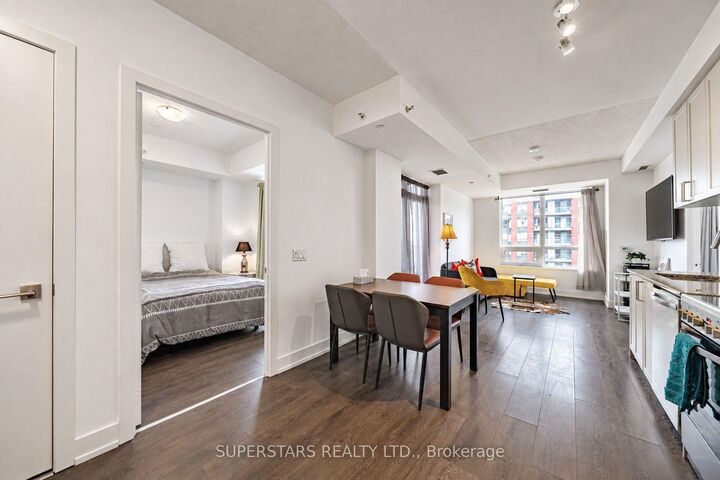 Property Photo:  278 Buchanan Drive 521E  ON L3R 6J1 