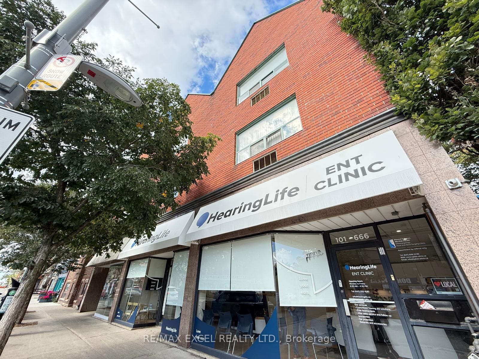 Property Photo: 666 St Clair Avenue W 203 ON M6C 1B1