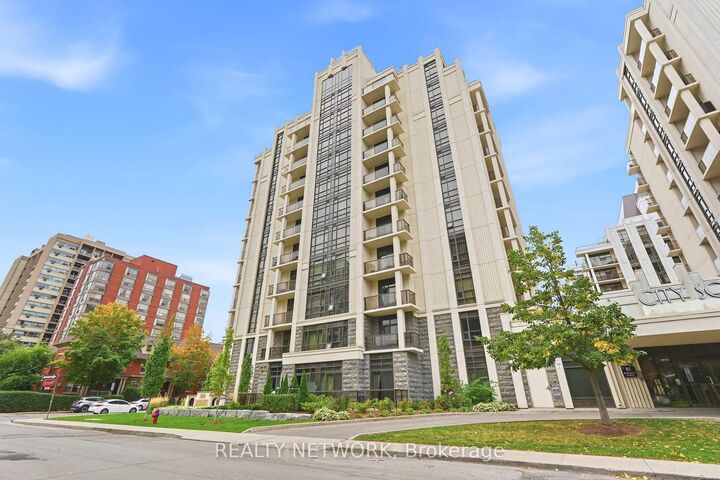 Property Photo:  81 Robinson Street 205  ON L8P 1Z2 