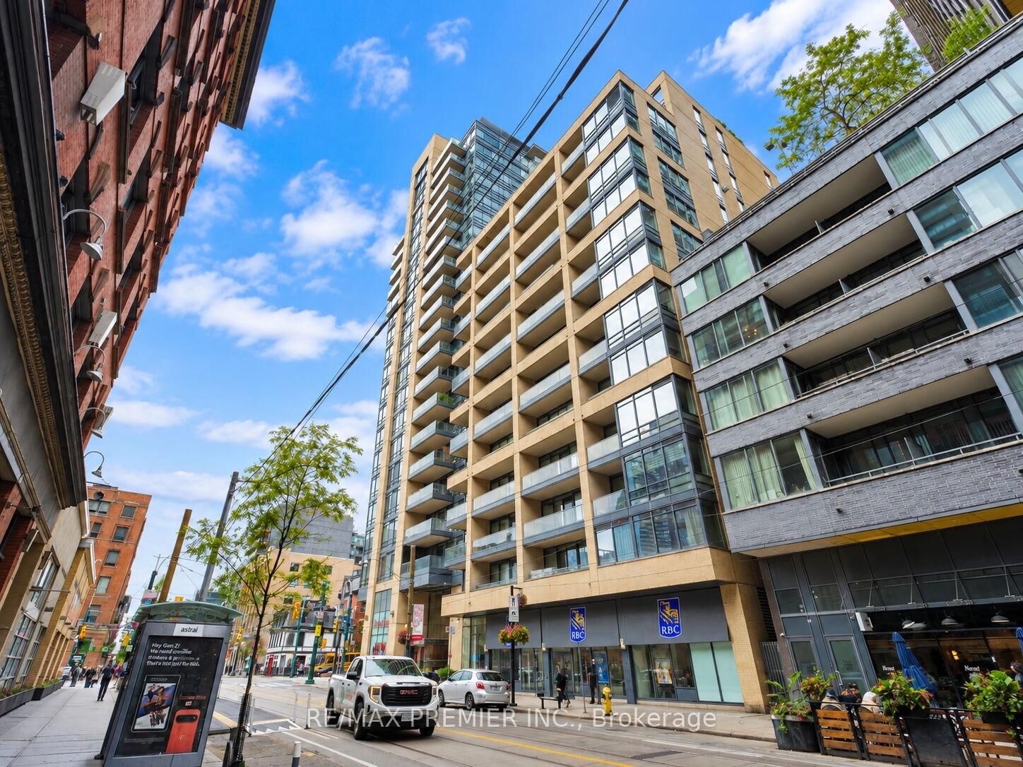 Property Photo:  438 King Street W 312  ON M5V 3T9 