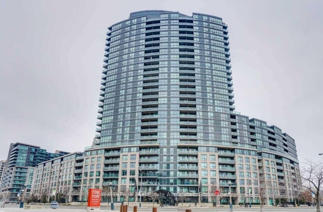 Property Photo:  231 Fort York Boulevard 1904  ON M5V 1B2 