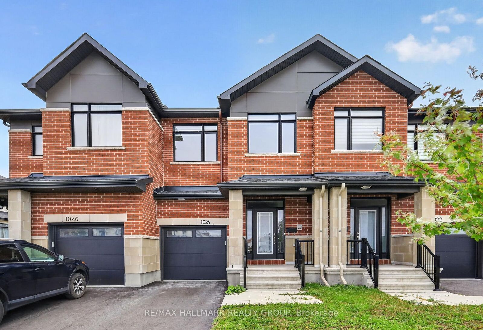 Property Photo:  1024 Montelena Road  ON K2S 2R8 