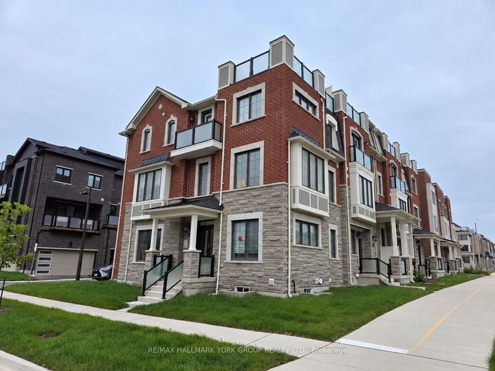 Property Photo:  76 Greenridge Crescent  ON L6C 3M1 