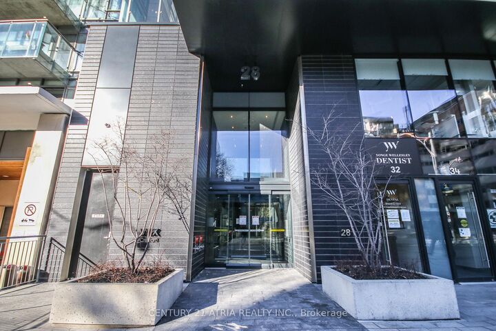 Property Photo: 28 Wellesley Street E 2110 ON M4Y 0C4