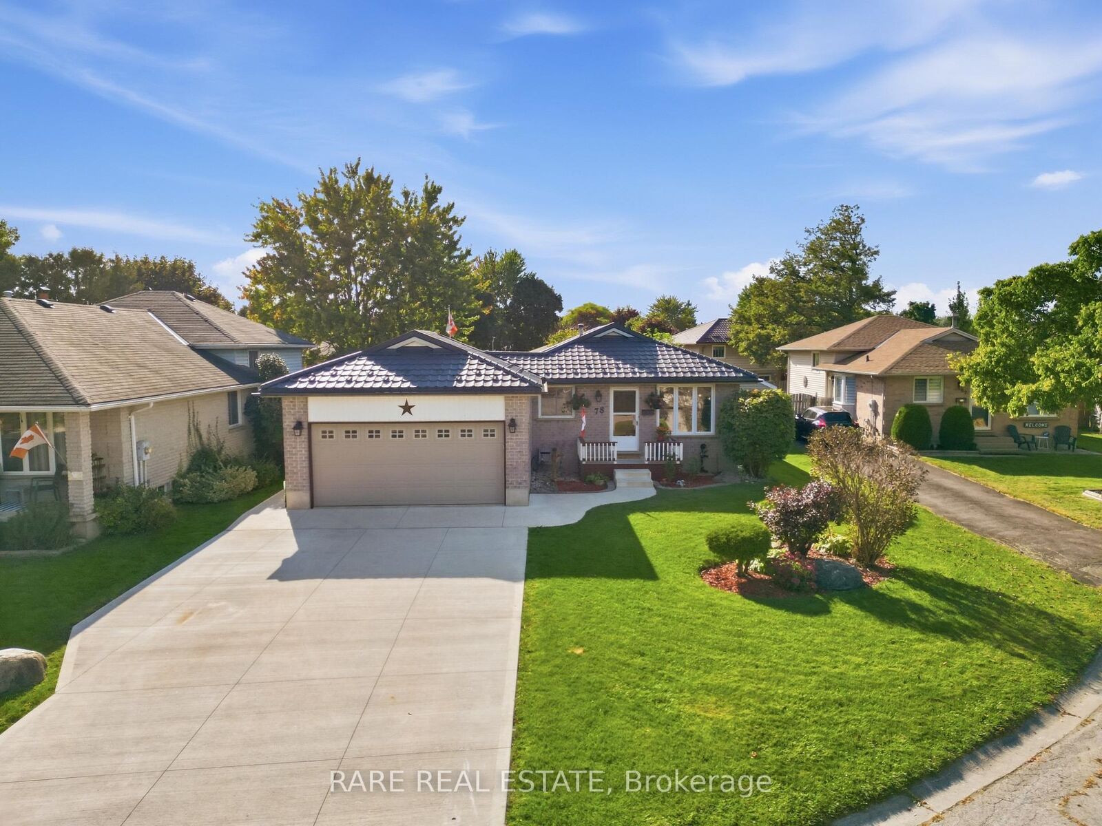 Property Photo:  78 Vaubois Place  ON N5V 4A6 