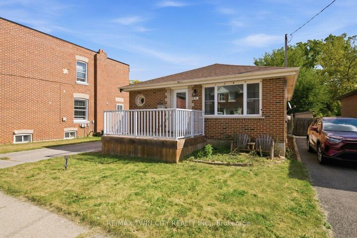 Property Photo:  146 Superior Street  ON N3S 2L4 