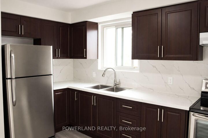 Property Photo:  505 Harris Court  ON L1N 3C6 