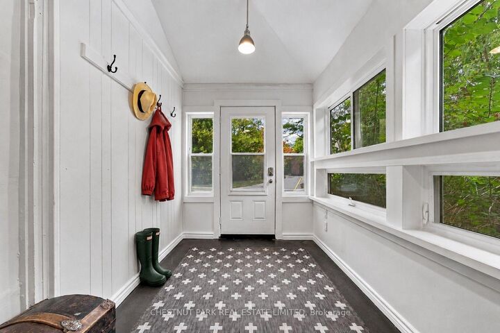 Property Photo:  16 Stanley Street  ON K0K 1G0 