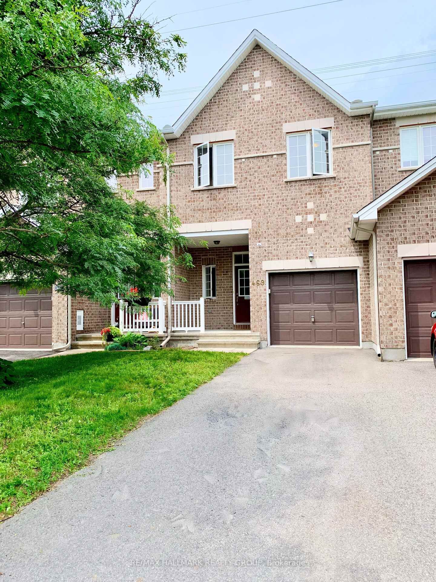 Property Photo:  469 Foxhall Way  ON K2M 0G2 
