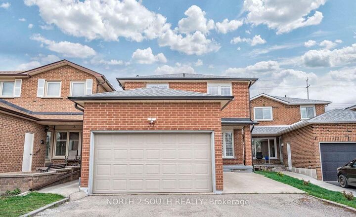 Property Photo:  37 Loire Court Upper  ON M9V 4Z7 