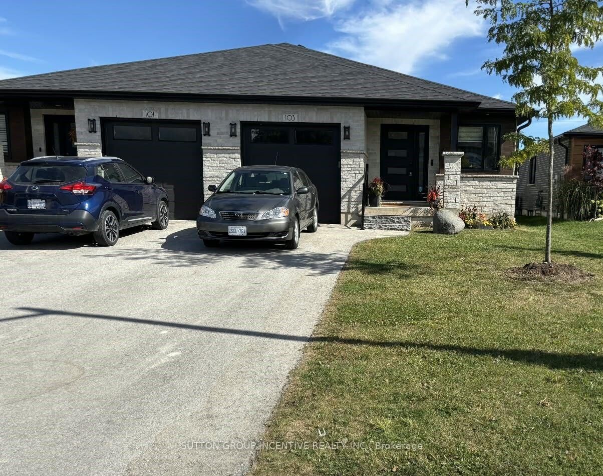 Property Photo:  103 Jefferey Way  ON N0G 2L4 