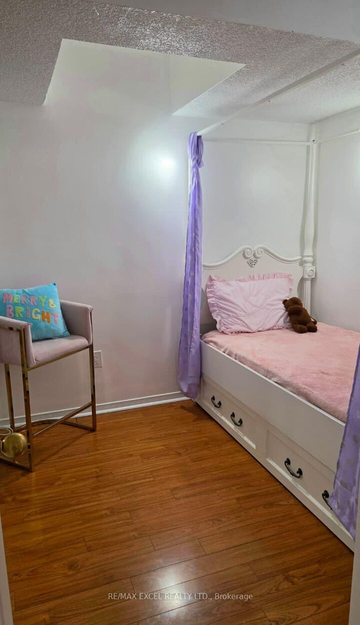 Property Photo:  42 Pinery Trail 2  ON M1B 6H6 