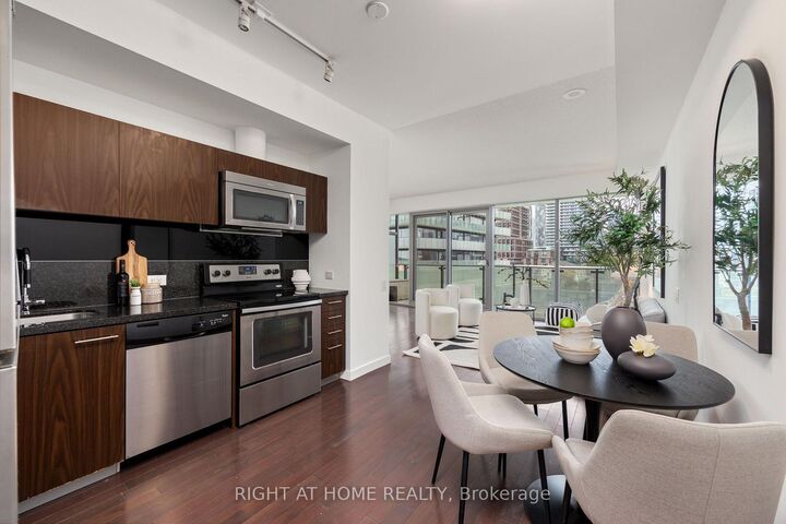 Property Photo:  390 Cherry Street 701  ON M5A 0E2 