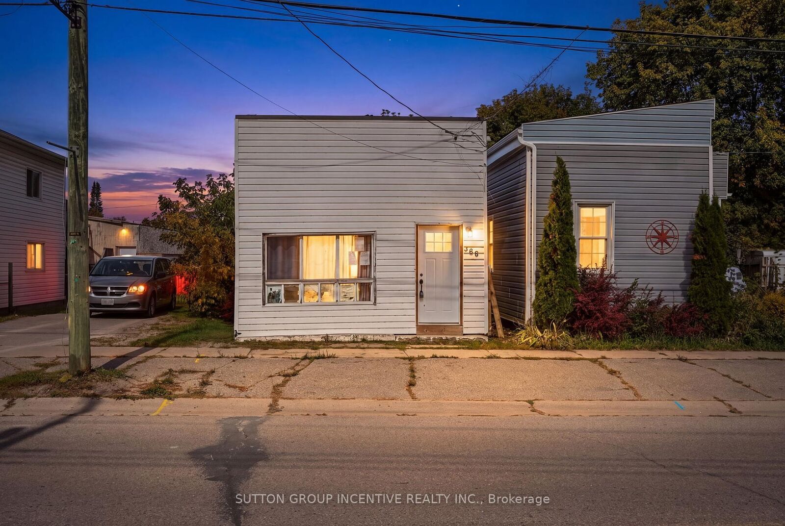 Property Photo:  366 Talbot Street  ON L0K 1R0 