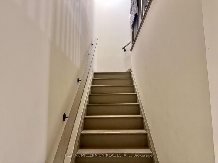 Property Photo:  1559 Moonseed Place  ON L9E 1V4 