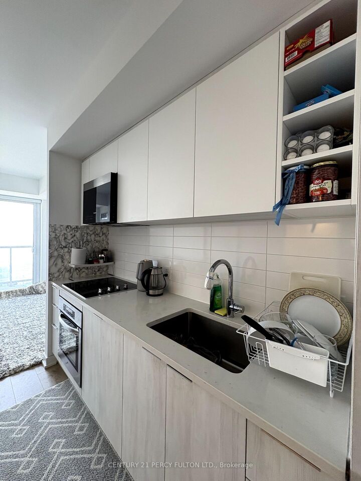 Property Photo:  2031 Kennedy Road 2619  ON M1T 0B8 