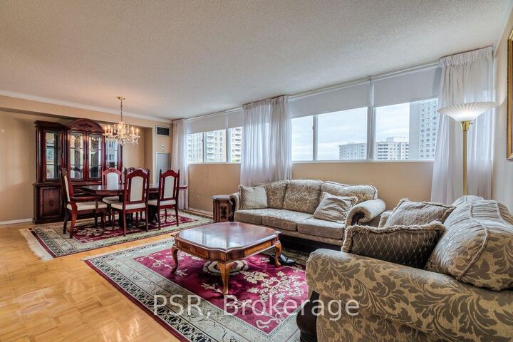 Property Photo:  3695 Kaneff Crescent 612  ON L5A 4B6 