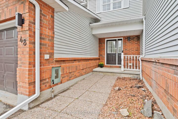 Property Photo:  48 Kalbrook Street  ON K2T 1A6 