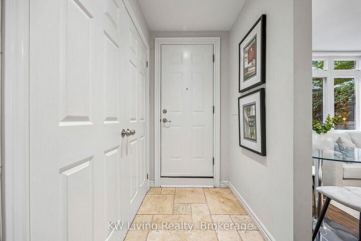 Property Photo:  87 Lillian Street 3  ON M4S 2H7 